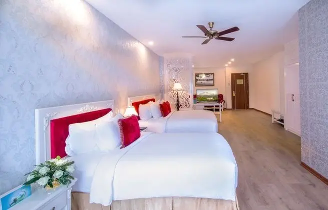Junior Üç Kişilik Oda, Şehir Manzaralı (Suite)