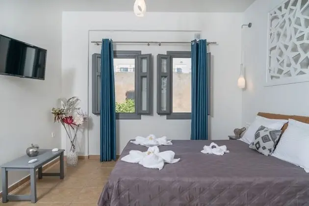 Elegant Suite with Spa Bath