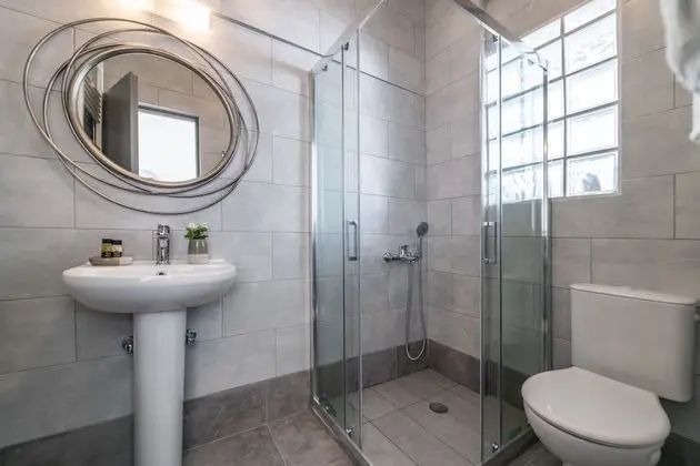 Junior Studio with Spa Bath