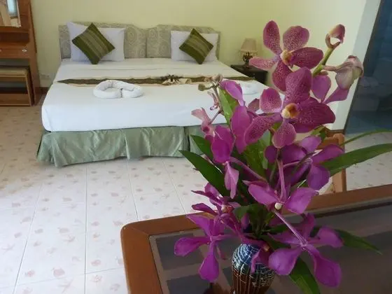 Bungalow with King Bed