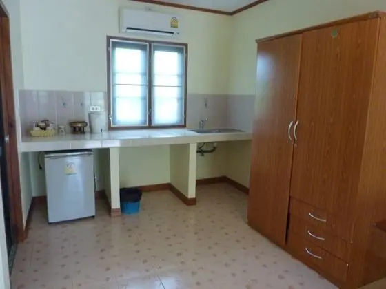 Bungalow with Twin Beds