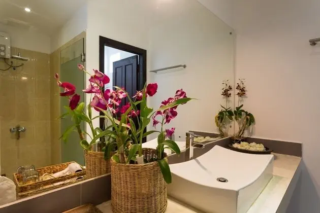 Deluxe Double Pool Access