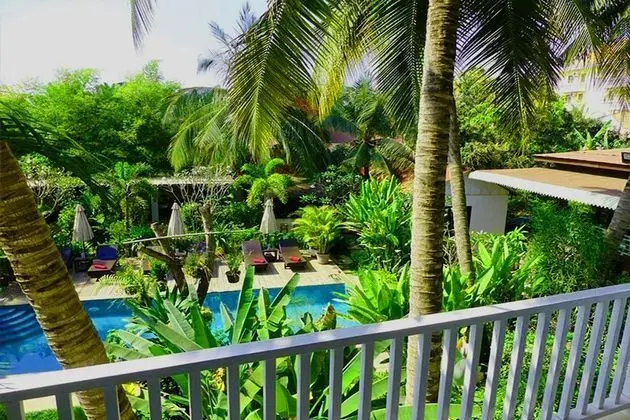 Premium Deluxe Double Pool View
