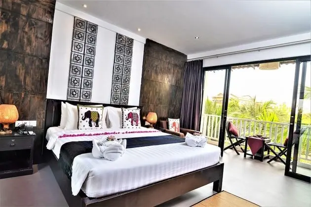 Deluxe King With Balcony