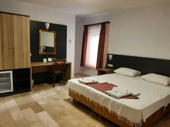 Standard Tek Büyük veya İki Ayrı Yataklı Oda, Birden Çok Yatak