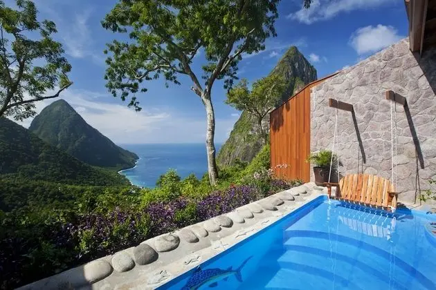 Suites at Paradise Ridge