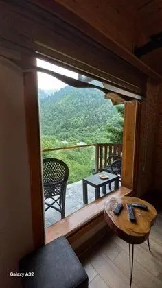 Dağ Evi, Vadi Manzaralı, Şömineli ve Jakuzili