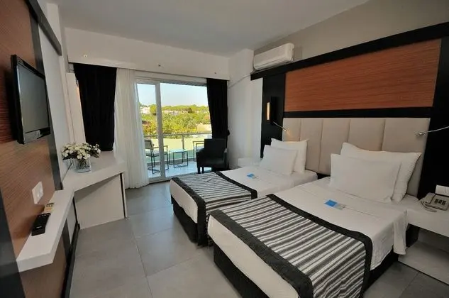 https://images.etstur.com/files/images/hotelImages/TR/51005/l/Ladin-Otel-Oda-398458.jpg