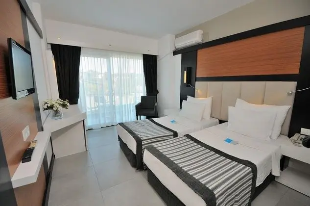 https://images.etstur.com/files/images/hotelImages/TR/51005/l/Ladin-Otel-Oda-398459.jpg