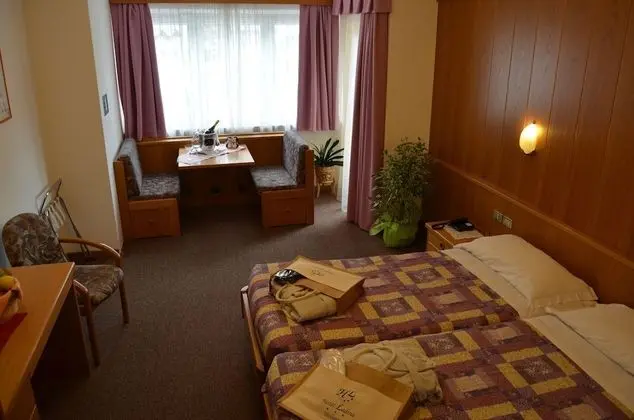 Comfort Tek Büyük Yataklı Oda