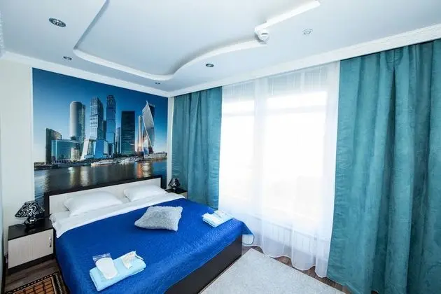 Deluxe Oda, 1 En Büyük (King) Boy Yatak (1)