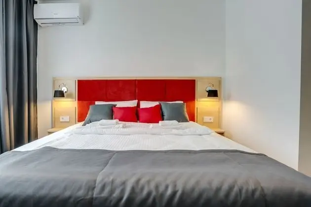 Deluxe Tek Büyük veya İki Ayrı Yataklı Oda (1)