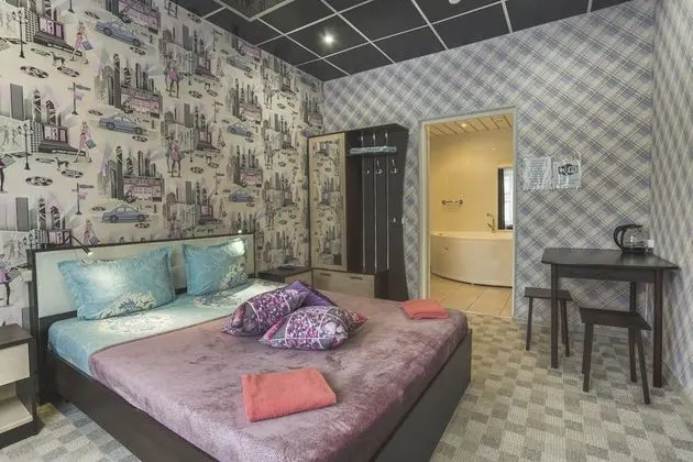Süit, 1 Büyük (Queen) Boy Yatak, Sıcak Su Havuzu (1)