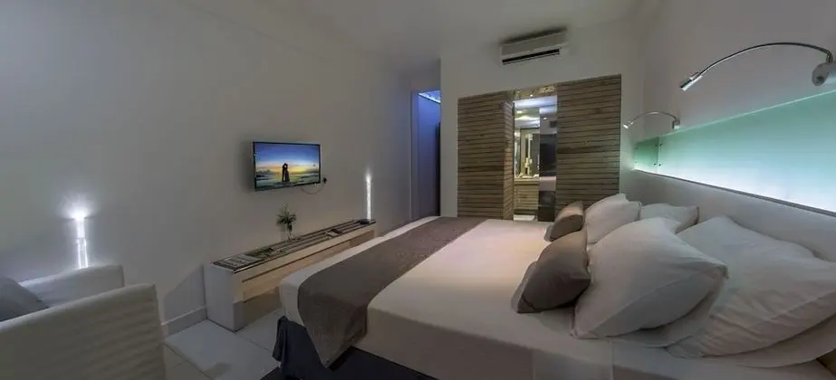 Deluxe Tek Büyük veya İki Ayrı Yataklı Oda, Balkon