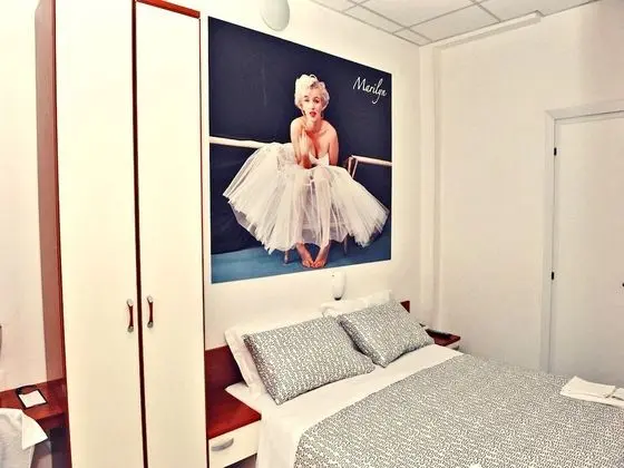 Tek Büyük veya İki Ayrı Yataklı Oda