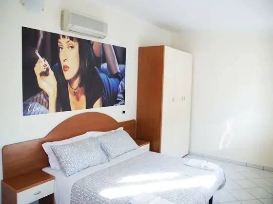 Tek Büyük veya İki Ayrı Yataklı Oda