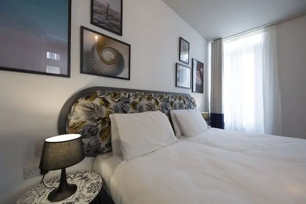 Deluxe Tek Büyük veya İki Ayrı Yataklı Oda
