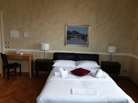 Deluxe Tek Büyük Yataklı Oda, Nehir Manzaralı
