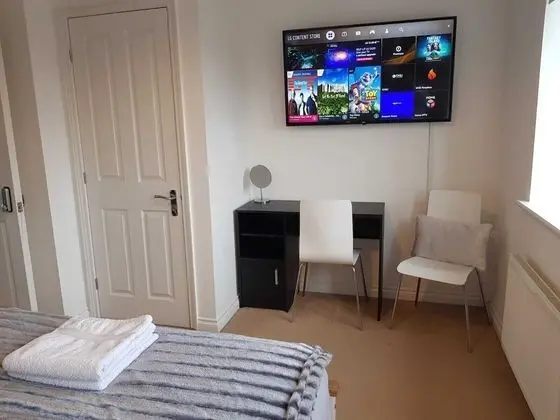 Ev