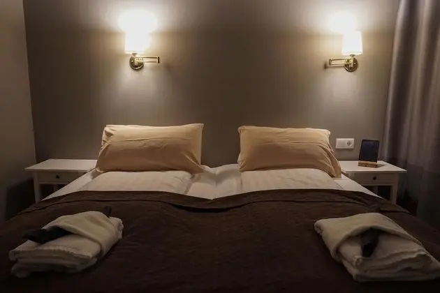 Double or Twin Room with Hot Tub and Sauna Access