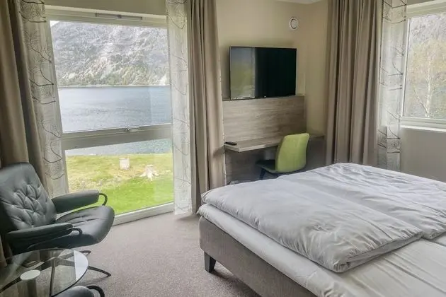 Tek Büyük Yataklı Oda, 2 Tek Kişilik Yatak, Deniz Manzaralı