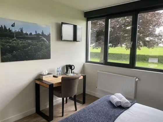 Tek Büyük veya İki Ayrı Yataklı Oda