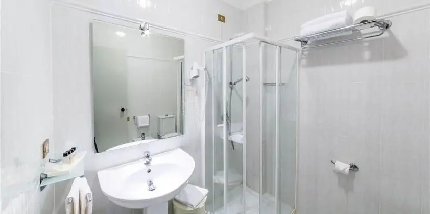 Standard Dört Kişilik Oda