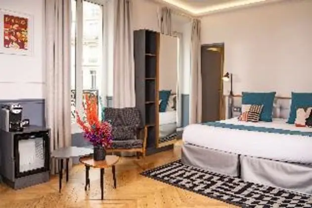 JUNIOR SUITE