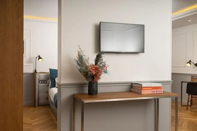 Suite Lafayette