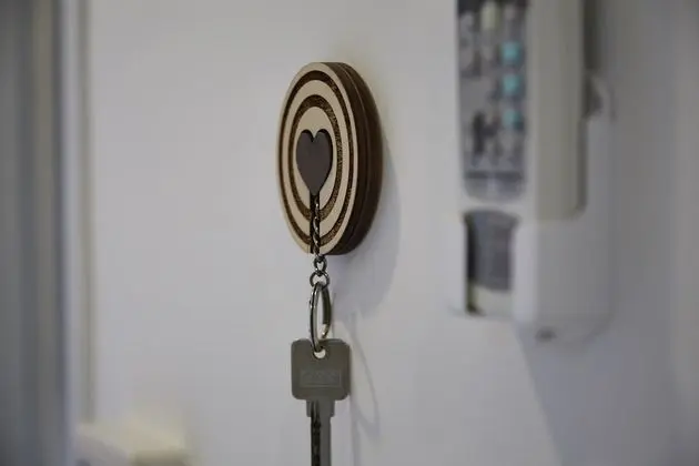 Senior Tek Büyük Yataklı Oda