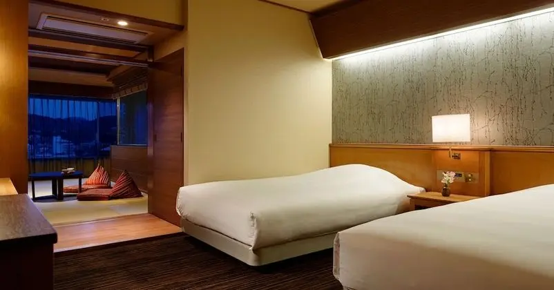Premier İki Ayrı Yataklı Oda, Sigara İçilmez, Şehir Manzaralı (With Hot Spring Bath)