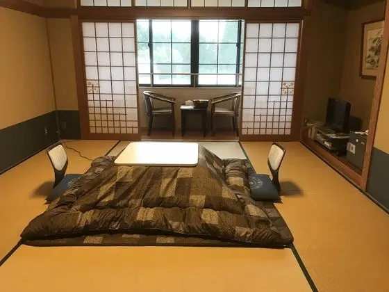 Traditional Oda, Sigara İçilmez, Ortak Banyo (1Limited,JapaneseStyle,Kotatsu,For 4)