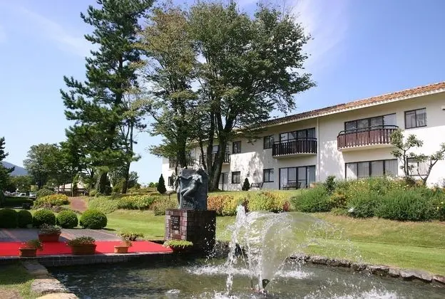Family Oda ("Center-house" Building)