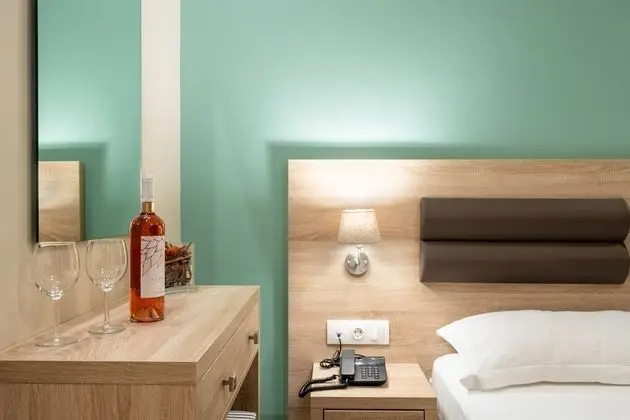Üç Kişilik Oda, Balkon
