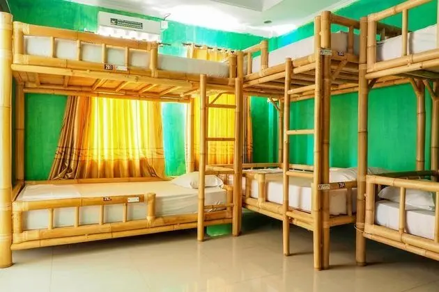 Ortak Ranzalı Oda, Karma Ranzalı Oda (6-Bed)