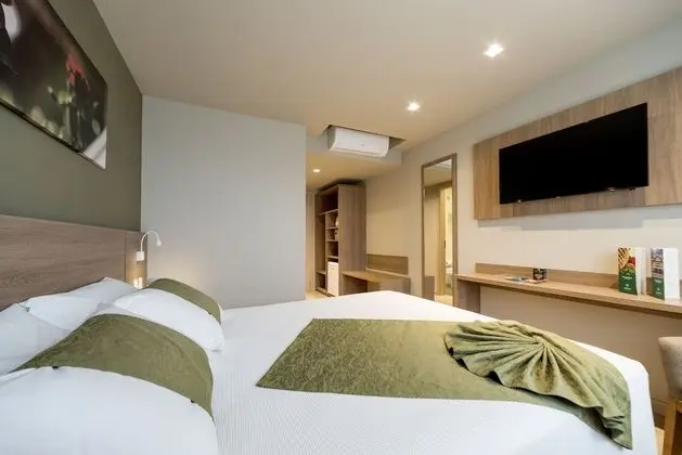 Deluxe Üç Kişilik Oda