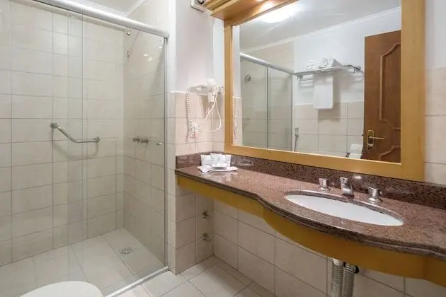 Deluxe Dört Kişilik Oda