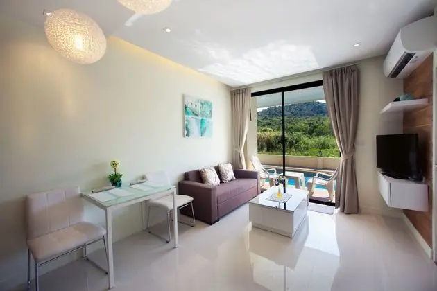 Deluxe Apart Daire, 2 Yatak Odası, Havuz Manzaralı, Havuz Kenarı