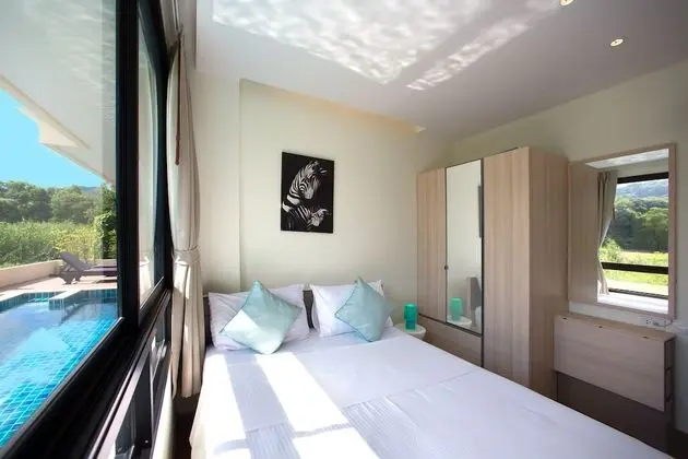 Deluxe Apart Daire, 2 Yatak Odası, Havuz Manzaralı, Havuz Kenarı