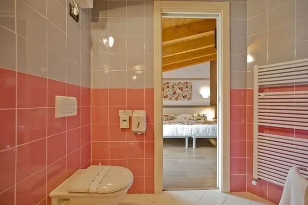 Superior Tek Büyük veya İki Ayrı Yataklı Oda