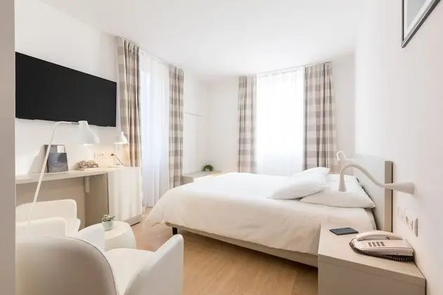 Standard Tek Büyük Yataklı Oda, Göl Manzaralı