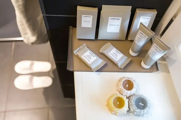 Superior Tek Büyük Yataklı Oda, Teras, Göl Manzaralı (Whirpool)