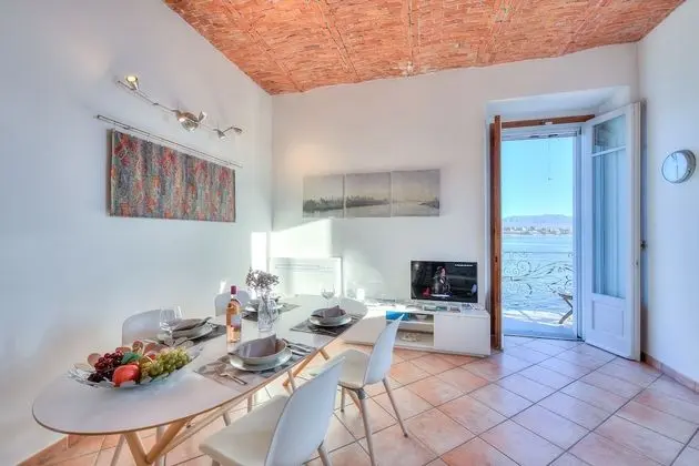 Honeymoon Apart Daire, 1 En Büyük (King) Boy Yatak ve Çekyat (Lago Magico Pied Dans L' Eau)