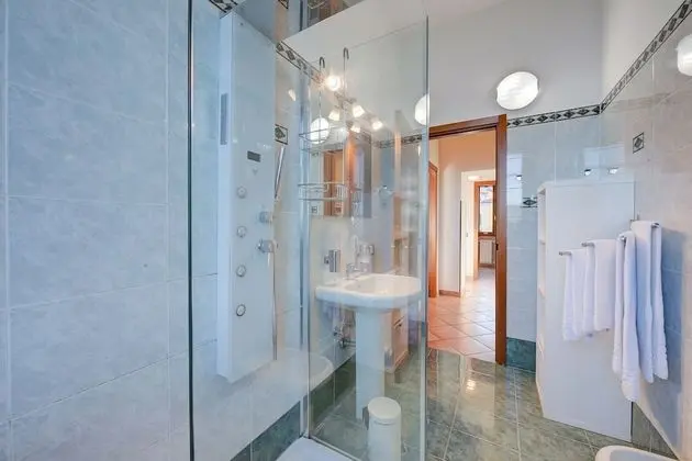 Honeymoon Apart Daire, 1 En Büyük (King) Boy Yatak ve Çekyat (Lago Magico Pied Dans L' Eau)