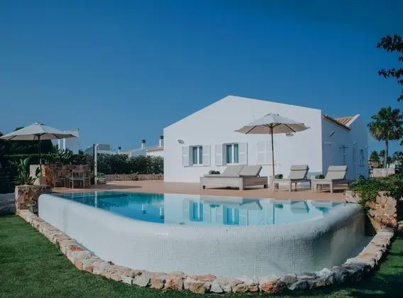 Exclusive Villa, 4 Bedrooms, Jacuzzi in the garden