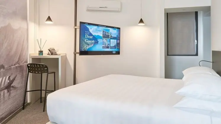 Comfort Tek Büyük Yataklı Oda, Göl Manzaralı