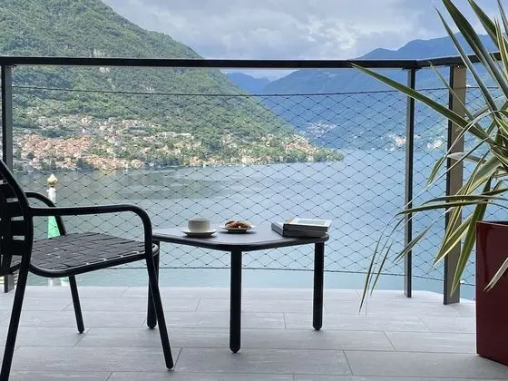 Deluxe Tek Büyük Yataklı Oda, Göl Manzaralı