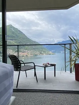 Deluxe Tek Büyük Yataklı Oda, Göl Manzaralı