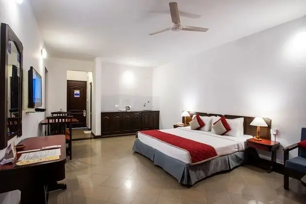 Deluxe Room Pool Facing