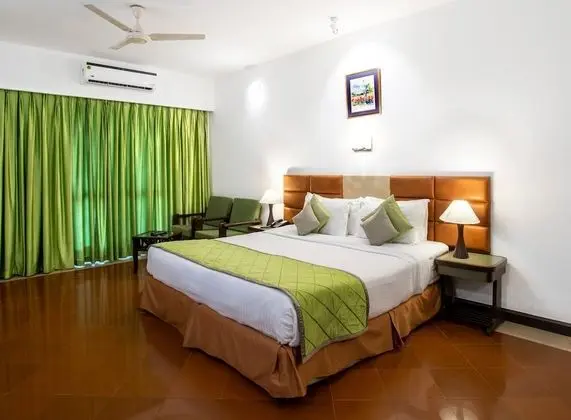 Deluxe Room Pool Facing